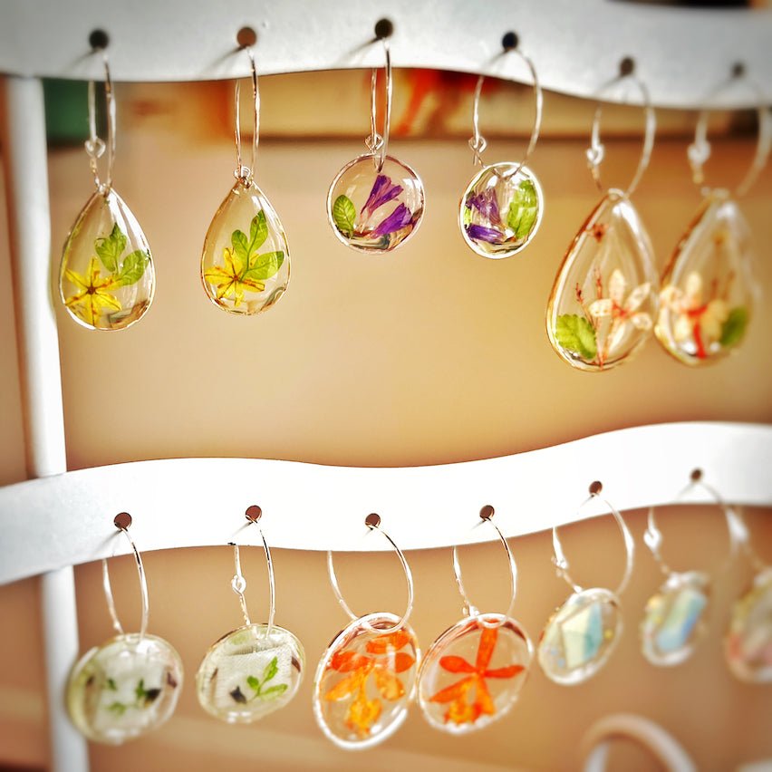 Botanical Resin Earring Workshop - Autumn and Ro