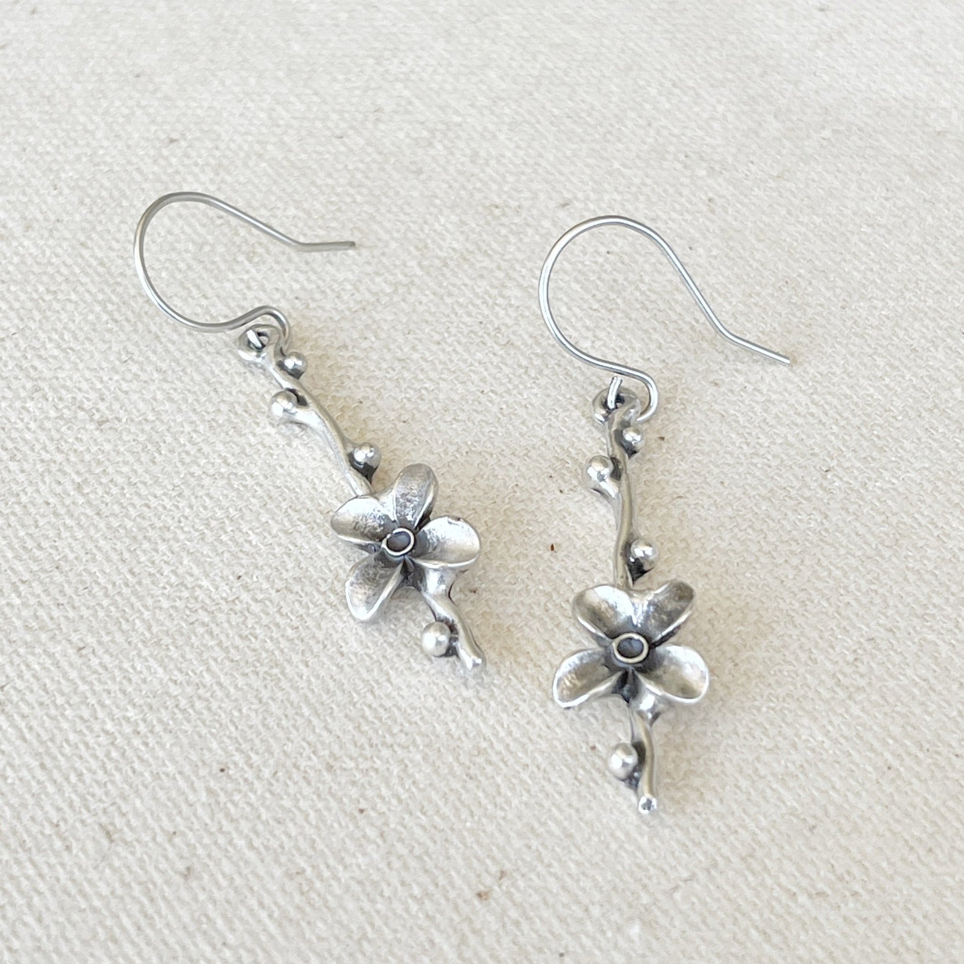 Branching Out Earrings - Autumn and Ro