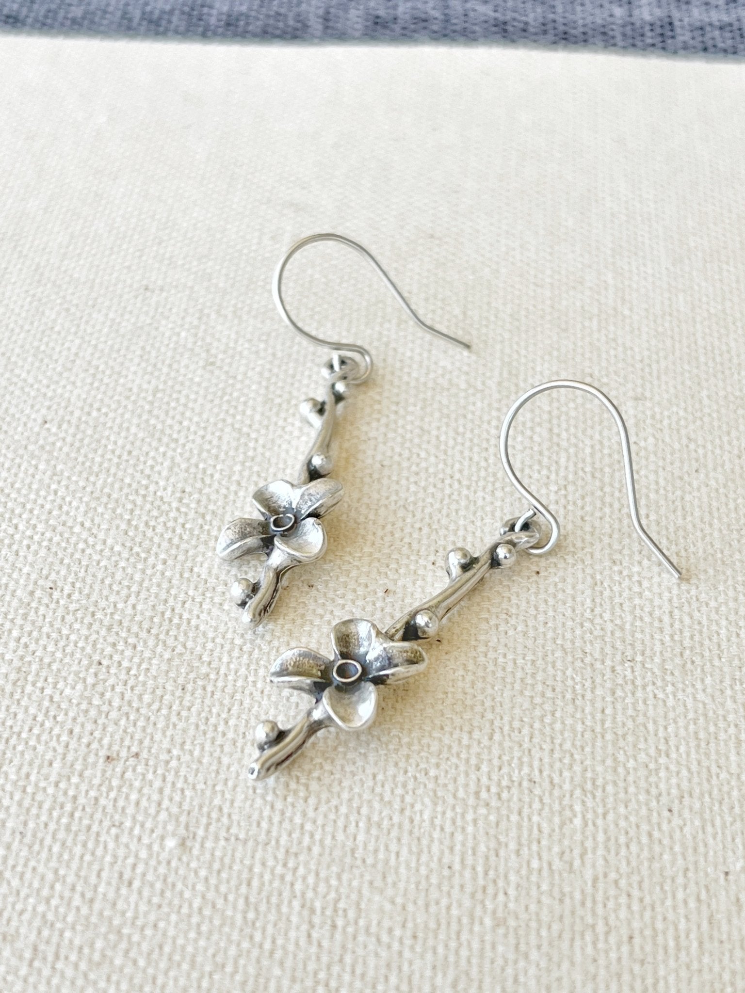 Branching Out Earrings - Autumn and Ro