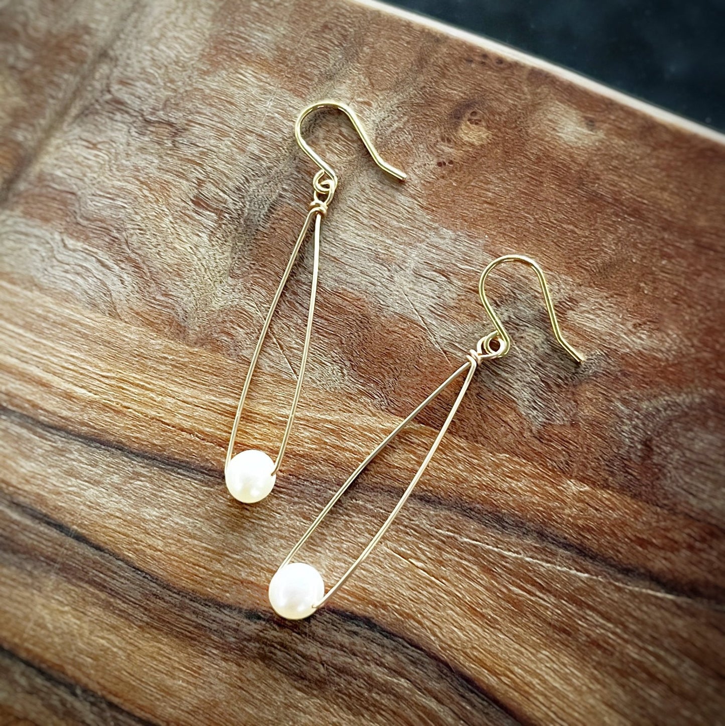 Simone Pearl Earrings - Gold-Fill - Autumn and Ro