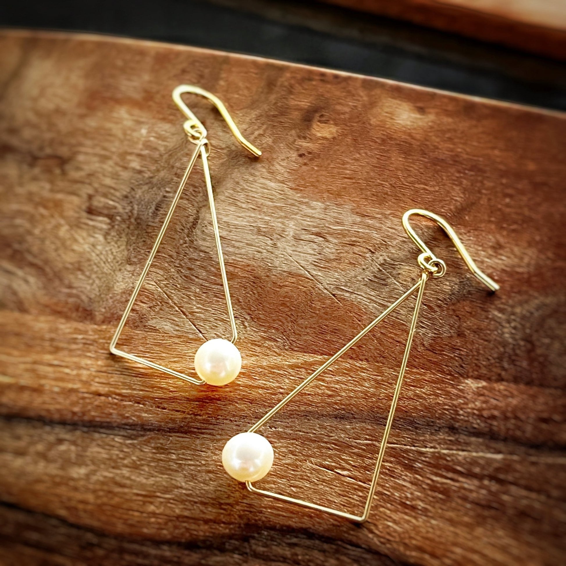 Sultry Pearl Earrings - Gold-Fill - Autumn and Ro